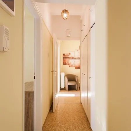 ホームステイ Private View In Shared Near To Acropolis Metro Station