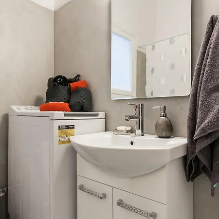 Private View In Shared Near To Acropolis Metro Station