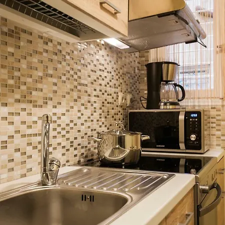Private View In Shared Near To Acropolis Metro Station