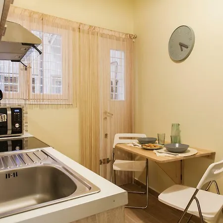 Private View In Shared Near To Acropolis Metro Station * アテネ